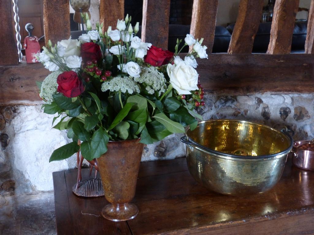 Bed and Breakfast A La Bergerie Онфлёр Экстерьер фото